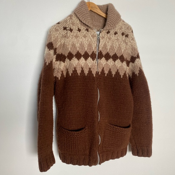 1970’s Cowichin Sweater - Picture 2 of 5